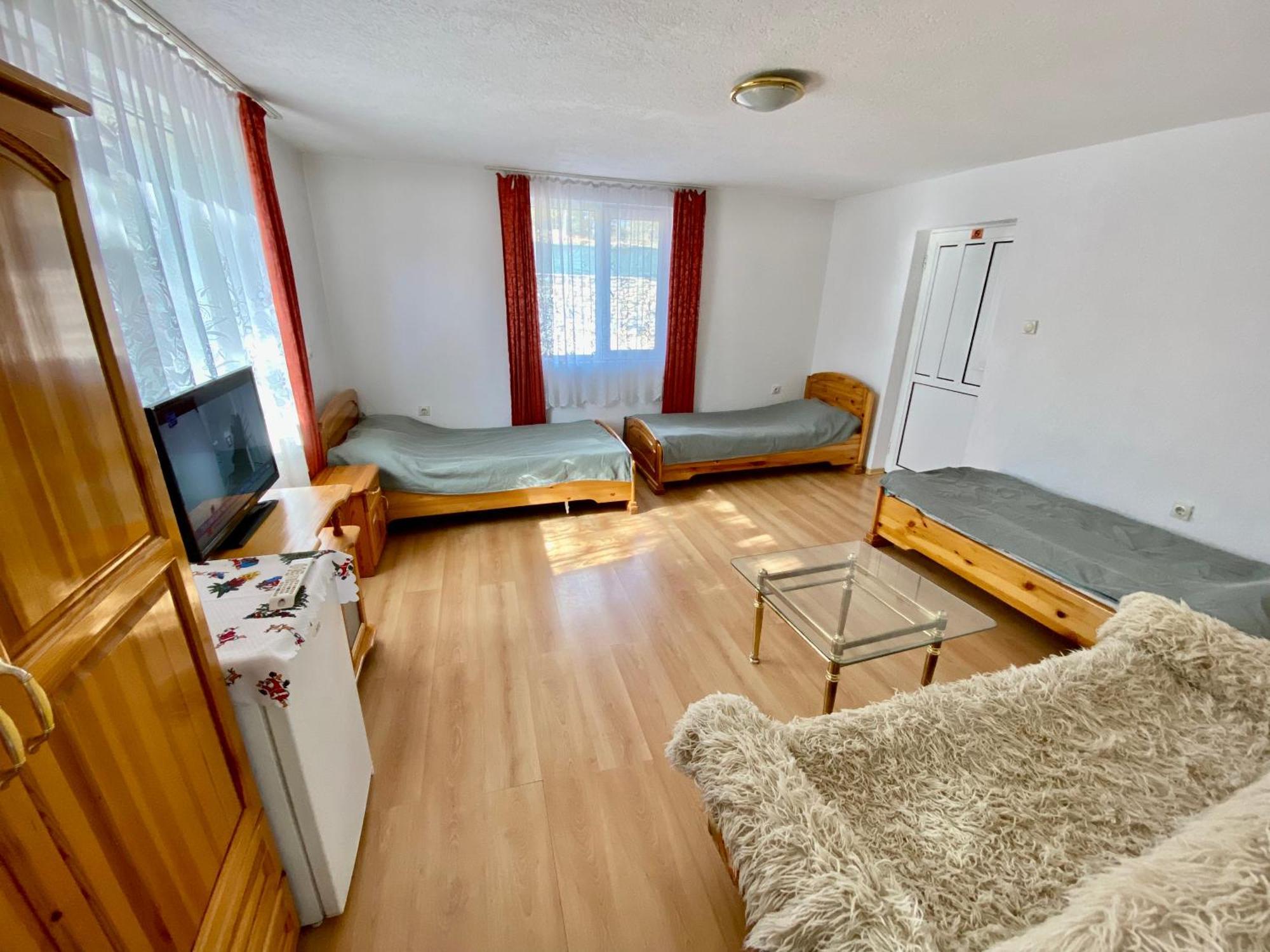 Къща За Гости "Марина Ливада" Velingrad Extérieur photo